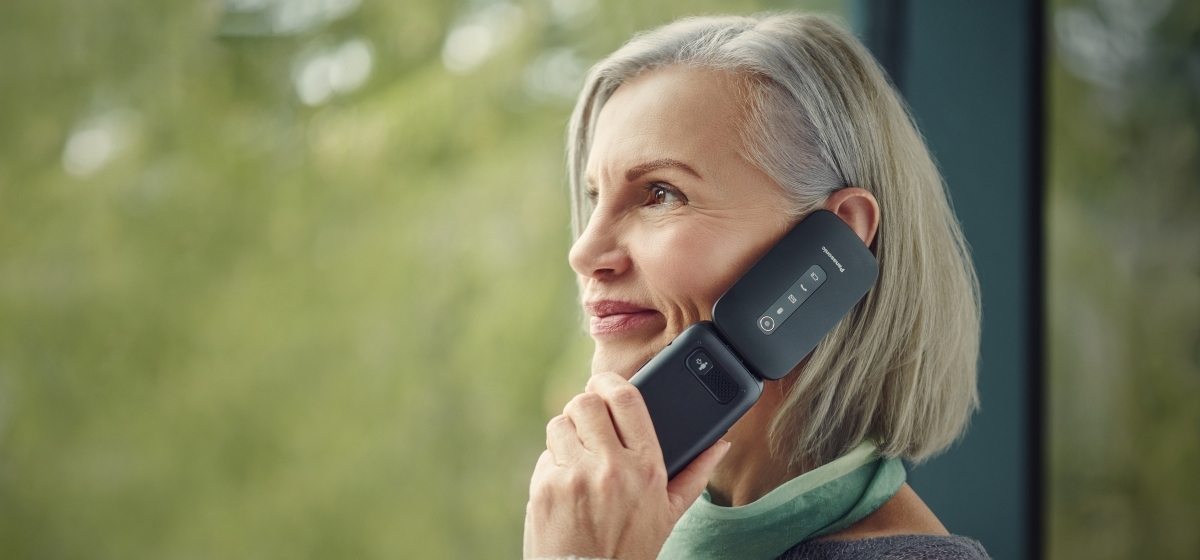 Panasonic KX-TU550EXR ast 2041304.jpg.pub .crop .pc .thumb .640.1200