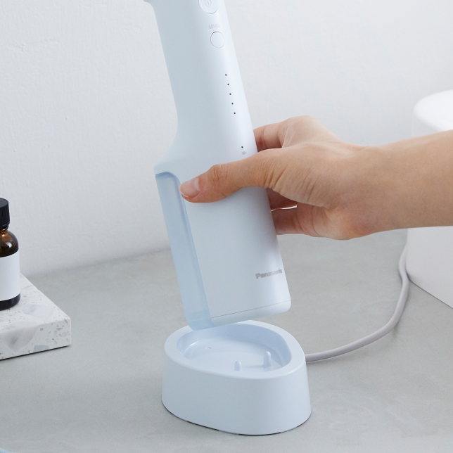 Panasonic EW-DJ27-V303 1 ast 2420563.jpg.pub .thumb .644.644