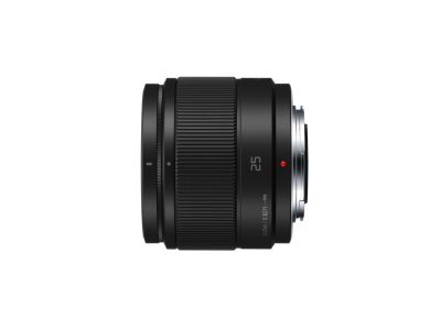 Panasonic H-H025ME-S Panasonic H-H025 LUMIX G standardní objektiv s pevnou ohniskovou vzdáleností (ohnisková vzdálenost 25/50 mm, F1,7, filtr 46mm/1,8", micro 4/3), černá 7 Panasonic H-H025ME-S H H025K side 1